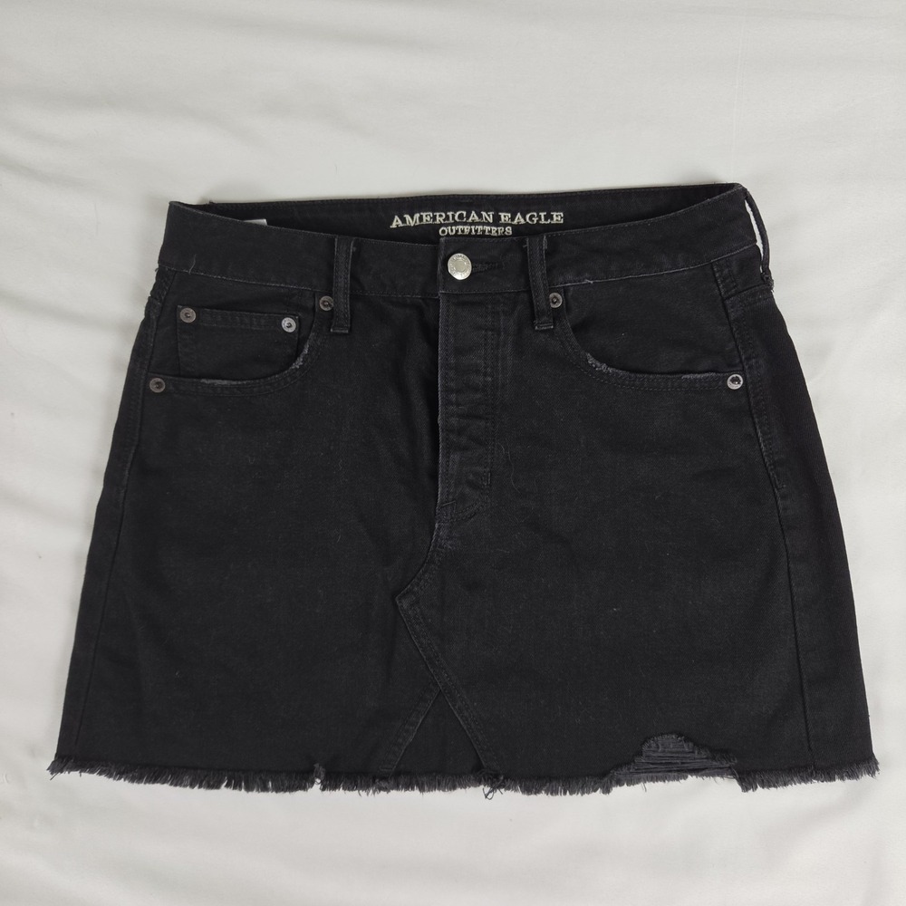 American Eagle Skirt Size 6 Black Denim Distressed Cut-off Jean Button‎ Fly